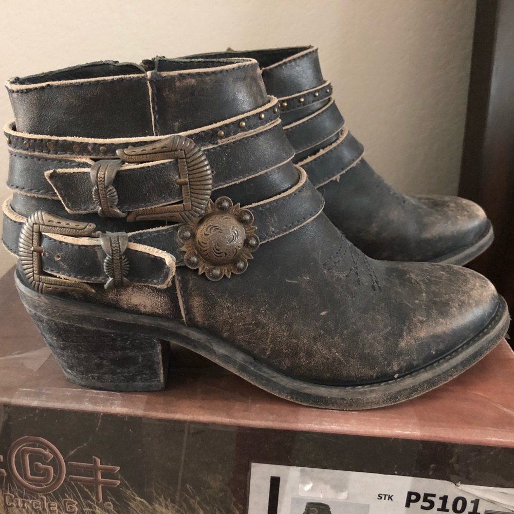 Circle G Distressed Buckle Bootie 7
